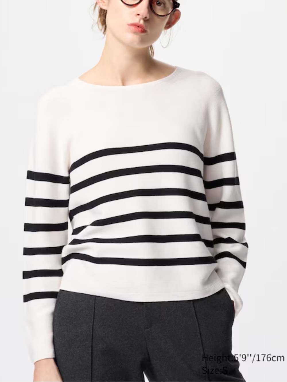 Uniqlo 3D knit black & white striped sweater